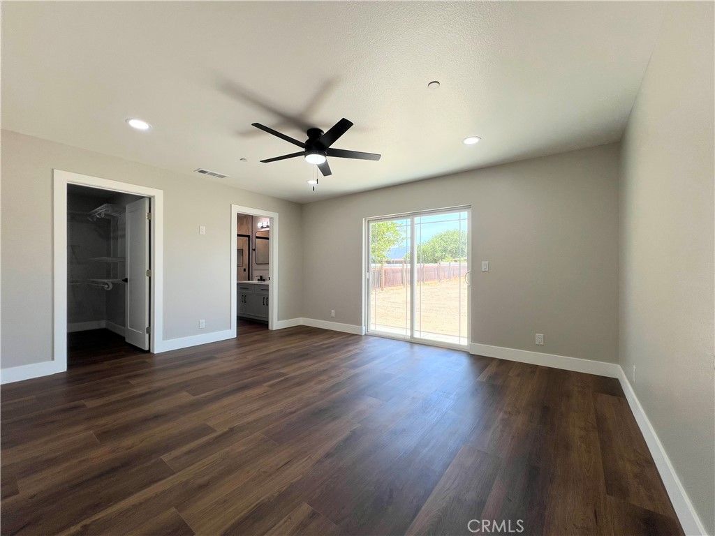 Image 31 of property listing at 9506 East Avenue T-14, Littlerock, CA 93543