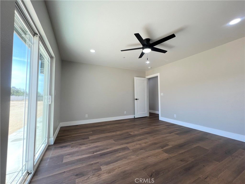 Image 33 of property listing at 9506 East Avenue T-14, Littlerock, CA 93543