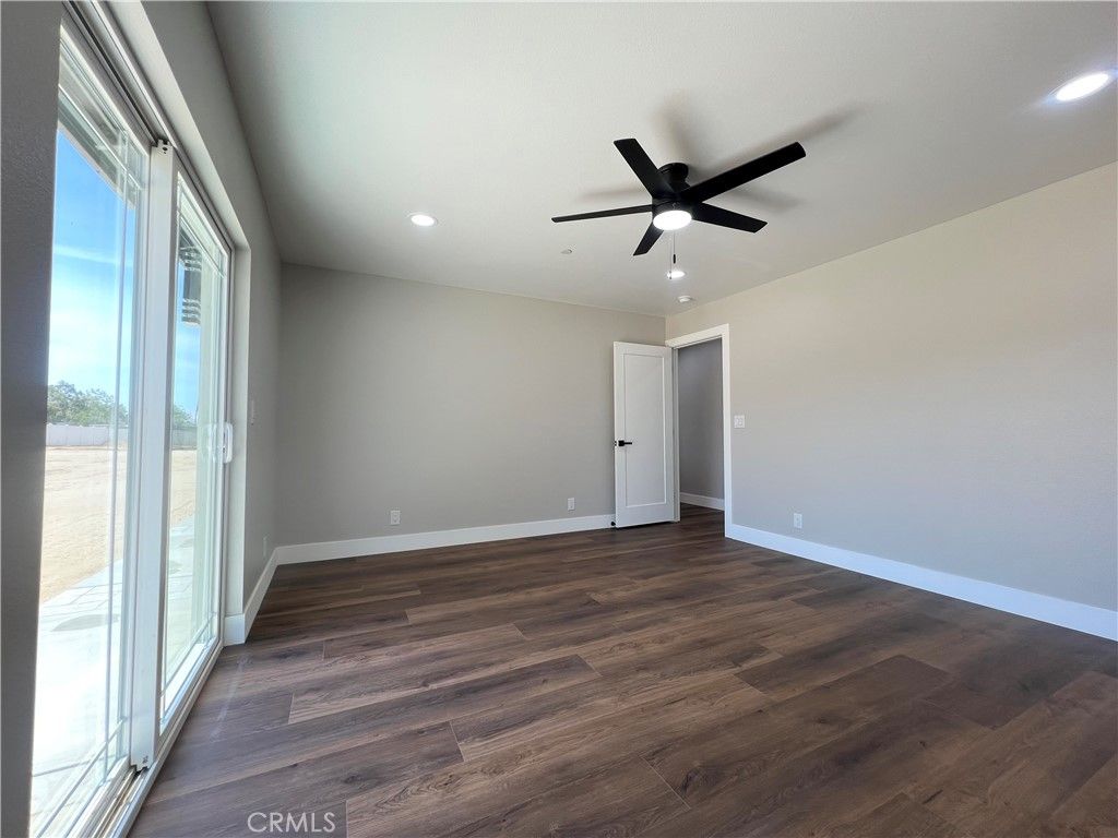 Image 34 of property listing at 9506 East Avenue T-14, Littlerock, CA 93543