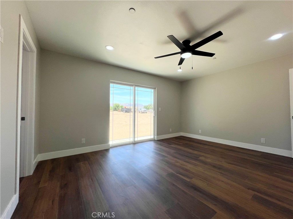 Image 35 of property listing at 9506 East Avenue T-14, Littlerock, CA 93543