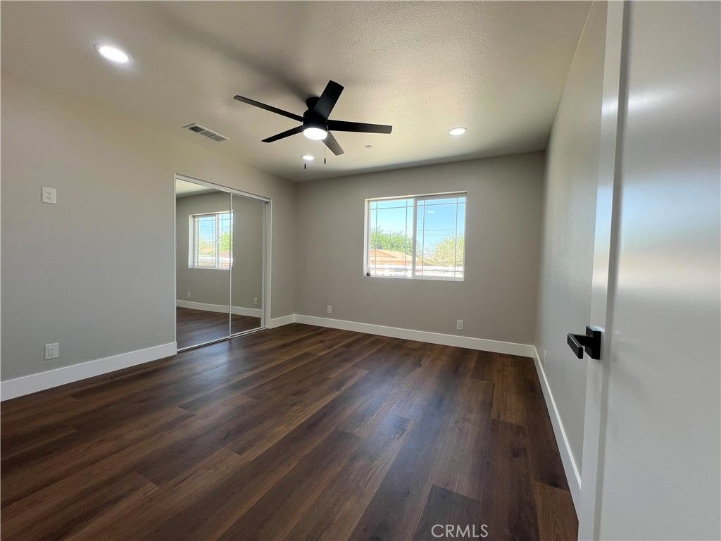 Image 44 of property listing at 9506 East Avenue T-14, Littlerock, CA 93543