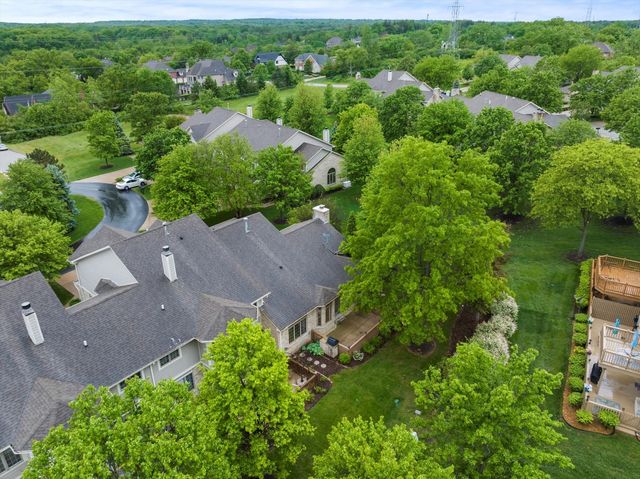 16 Pine Needles Drive, Lemont, IL 60439