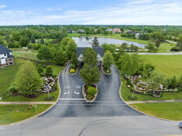 16 Pine Needles Drive, Lemont, IL 60439