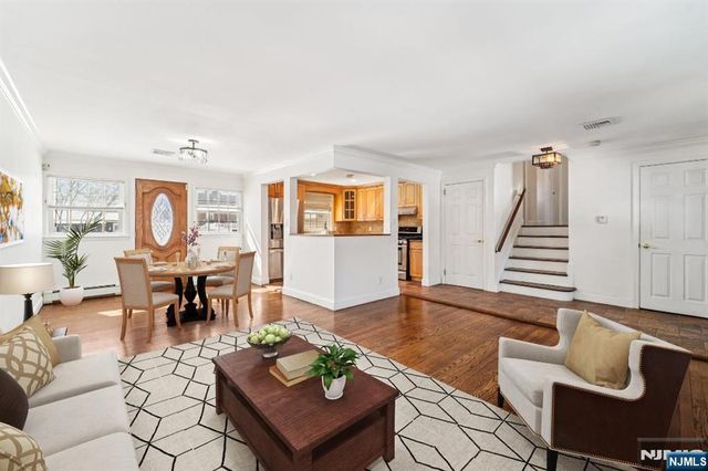 204 Pierron Street, Northvale, NJ 07647