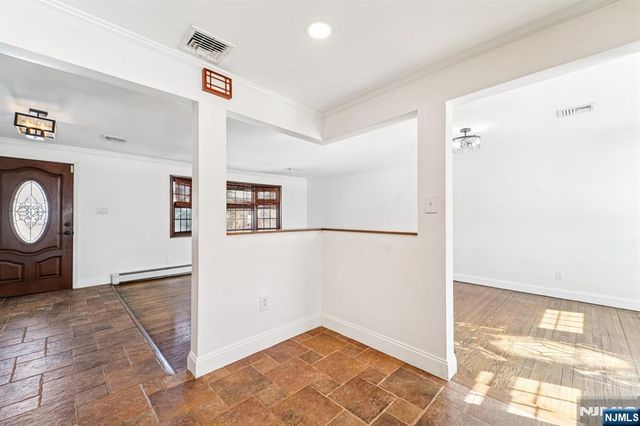 204 Pierron Street, Northvale, NJ 07647