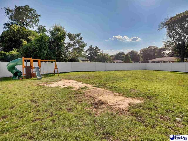 2105 Eaton Circle, Florence, SC 29501