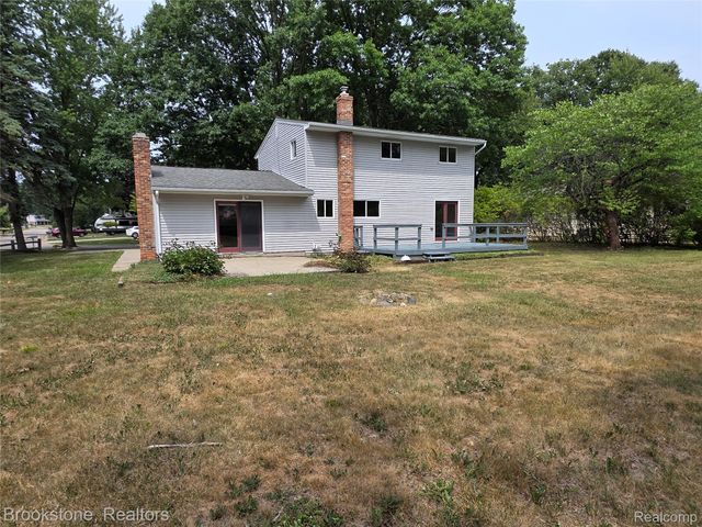 1243 Pickwick Place, Flint Charter Township, MI 48507