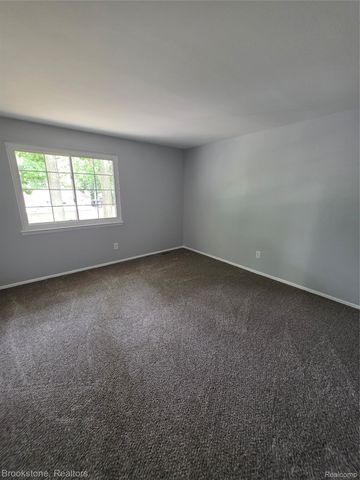 1243 Pickwick Place, Flint Charter Township, MI 48507