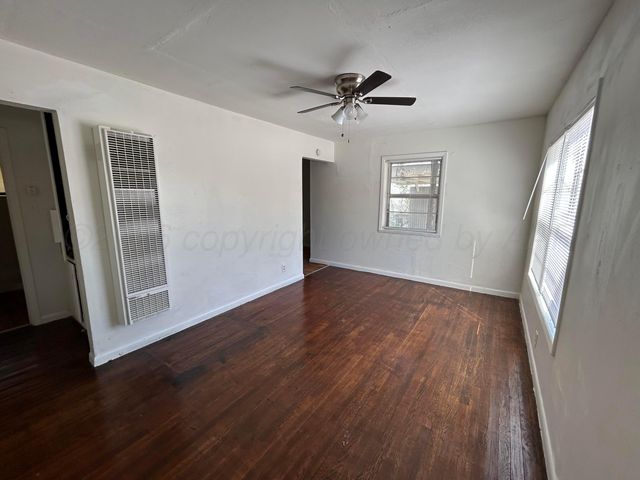 2005 N Manhattan Street, Amarillo, TX 79107
