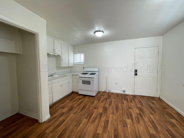 2005 N Manhattan Street, Amarillo, TX 79107
