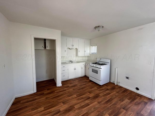 2005 N Manhattan Street, Amarillo, TX 79107