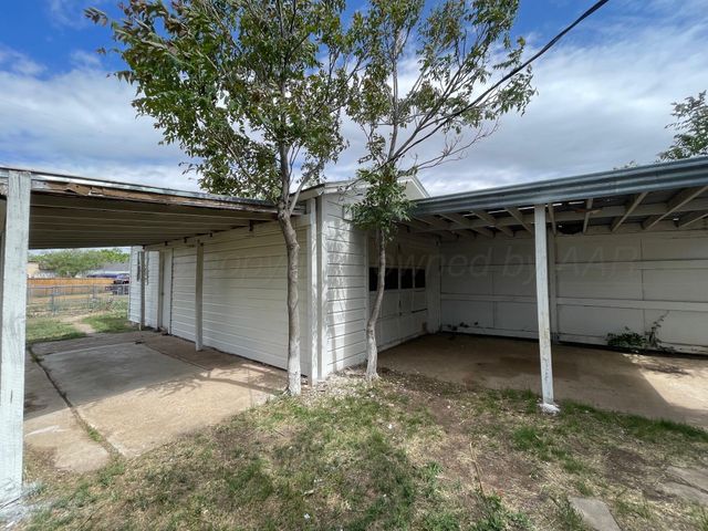 2005 N Manhattan Street, Amarillo, TX 79107