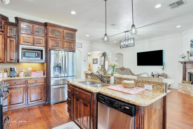 605 Bitter Pecan Drive, Bossier City, LA 71111