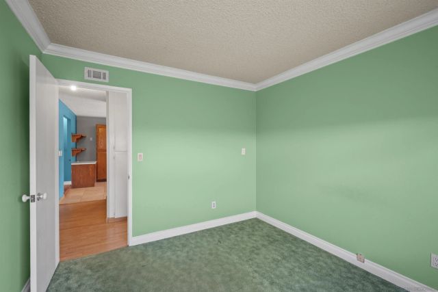 6690 Gullstrand St, San Diego, CA 92122