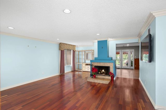 6690 Gullstrand St, San Diego, CA 92122