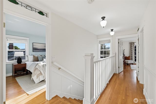2536 31st Avenue W, Seattle, WA 98199