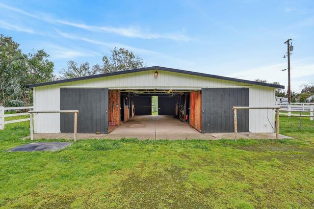 14130 Sargent Ave, Galt, CA 95632