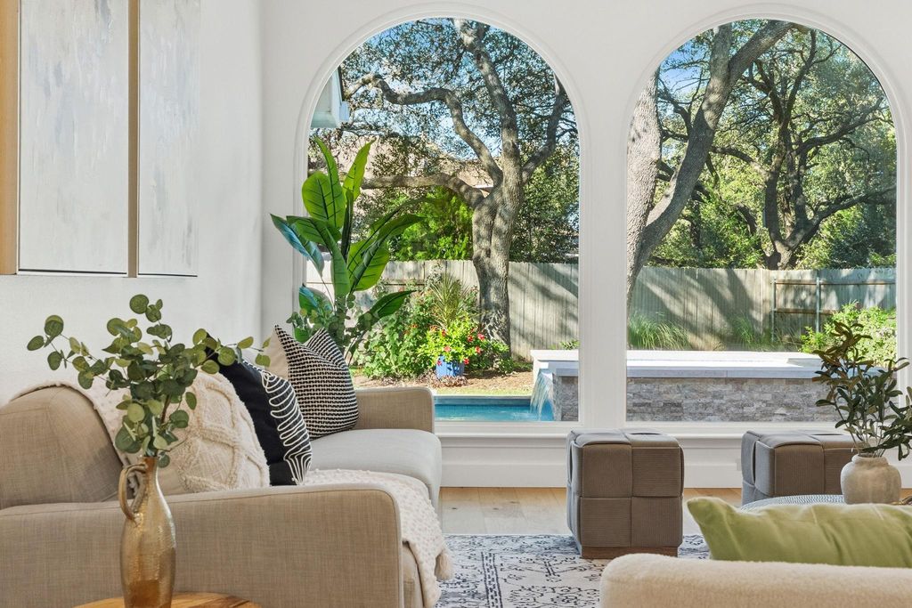 6433 Ruxton LN, Austin, TX 78749