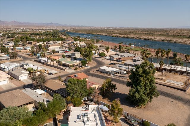 2167 Oswood Lane, Bullhead City, AZ 86442