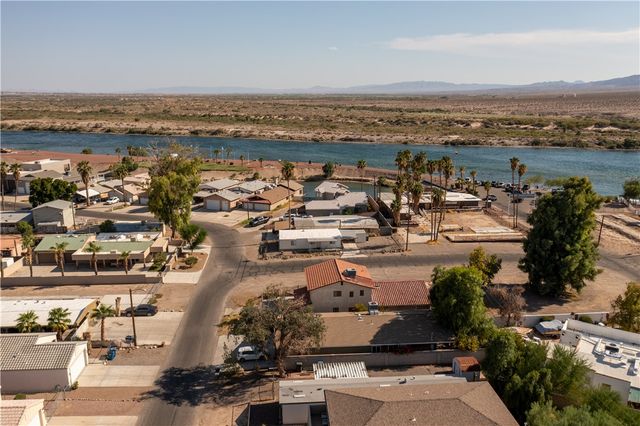 2167 Oswood Lane, Bullhead City, AZ 86442