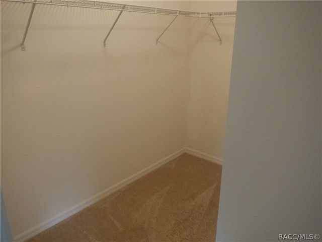 350 W Runyon Loop, Beverly Hills, FL 34465