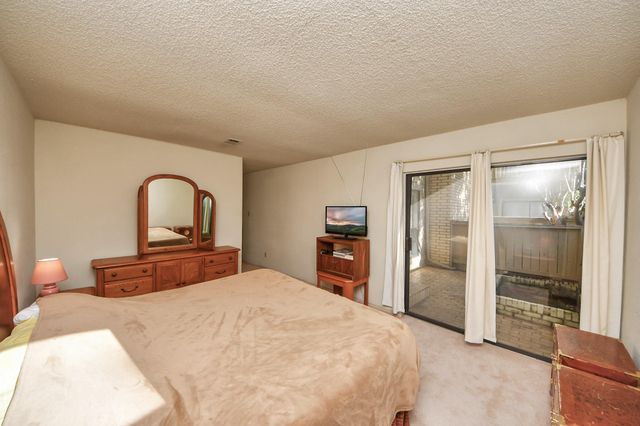 9433 Pagewood Lane, Houston, TX 77063