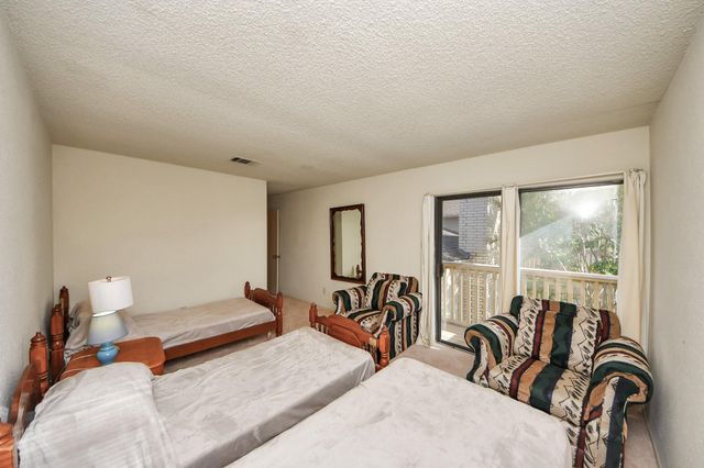 9433 Pagewood Lane, Houston, TX 77063