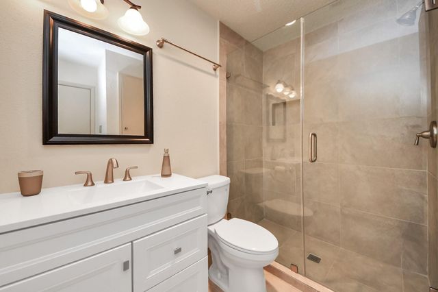 9433 Pagewood Lane, Houston, TX 77063