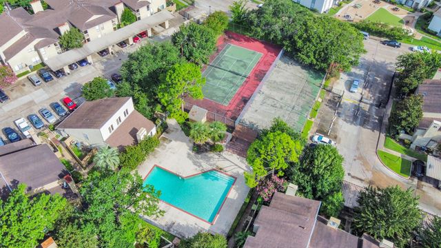 9433 Pagewood Lane, Houston, TX 77063