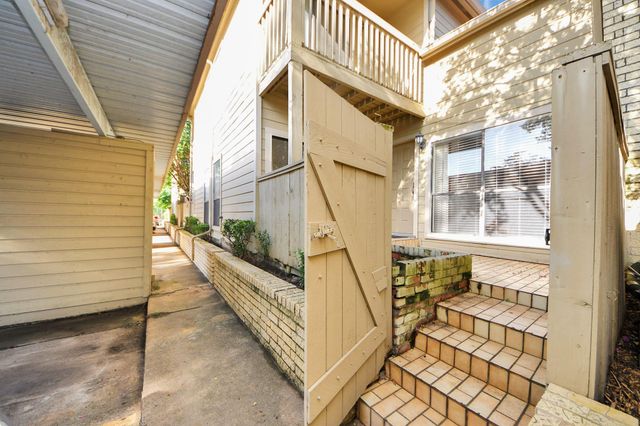 9433 Pagewood Lane, Houston, TX 77063