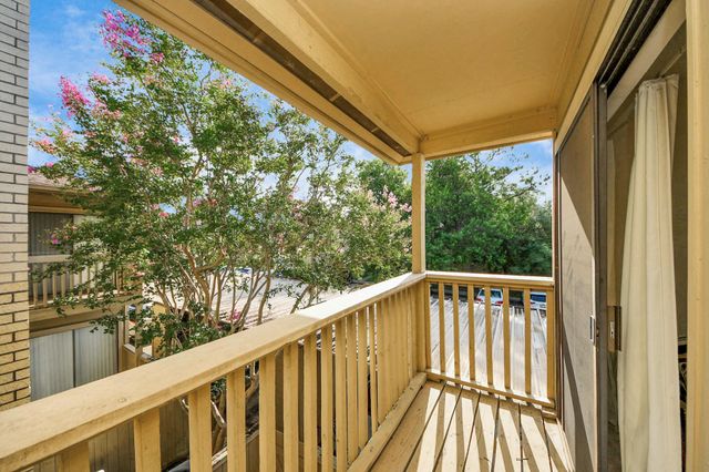 9433 Pagewood Lane, Houston, TX 77063