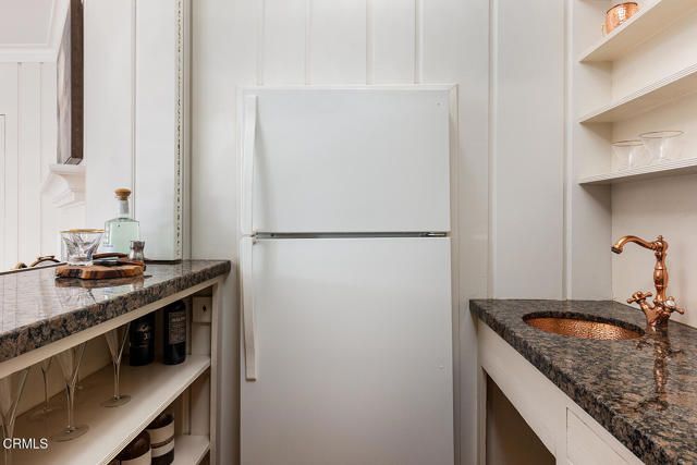 1650 Knollwood Drive, Pasadena, CA 91103