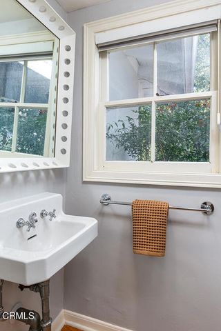 1650 Knollwood Drive, Pasadena, CA 91103