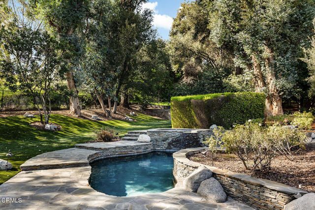 1650 Knollwood Drive, Pasadena, CA 91103