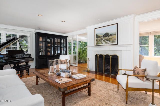 1650 Knollwood Drive, Pasadena, CA 91103