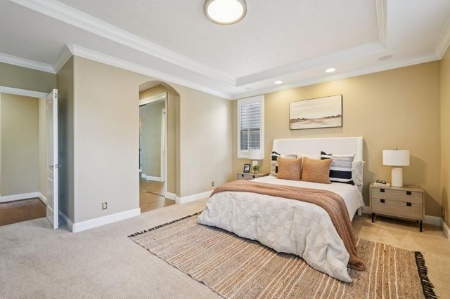 1408 Grovewood Ln, Roseville, CA 95747