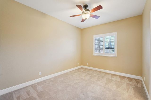 1408 Grovewood Ln, Roseville, CA 95747