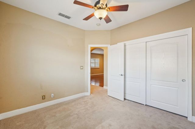 1408 Grovewood Ln, Roseville, CA 95747