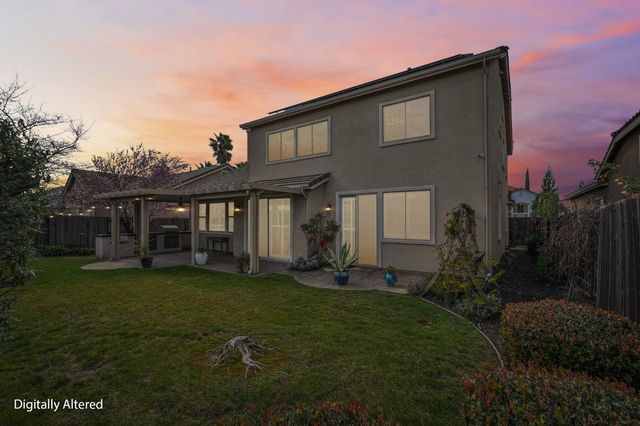 1408 Grovewood Ln, Roseville, CA 95747