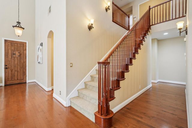 1408 Grovewood Ln, Roseville, CA 95747