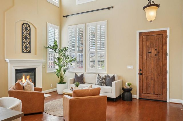 1408 Grovewood Ln, Roseville, CA 95747