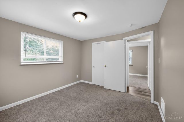 6331 Stover Avenue, Golf Manor, OH 45251