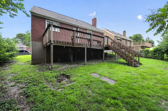 6331 Stover Avenue, Golf Manor, OH 45251