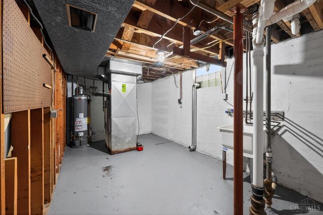 6331 Stover Avenue, Golf Manor, OH 45251