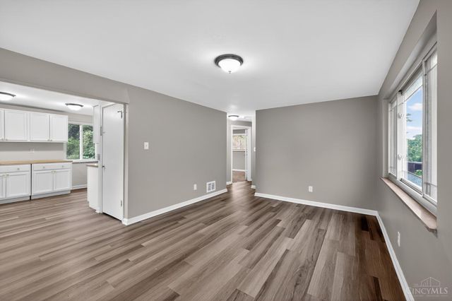 6331 Stover Avenue, Golf Manor, OH 45251