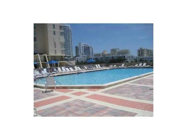 4101 Pine Tree Dr 709, Miami Beach, FL 33140