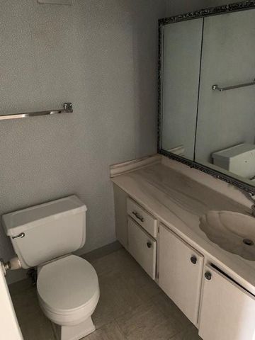 4101 Pine Tree Dr 709, Miami Beach, FL 33140