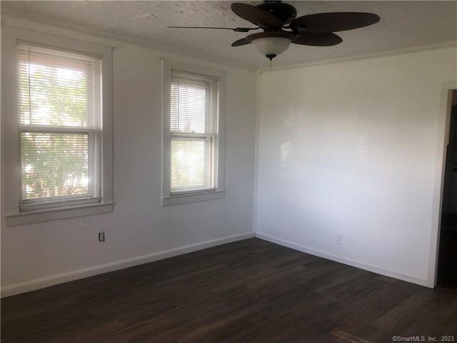 30 Seemans Lane, Milford, CT 06460