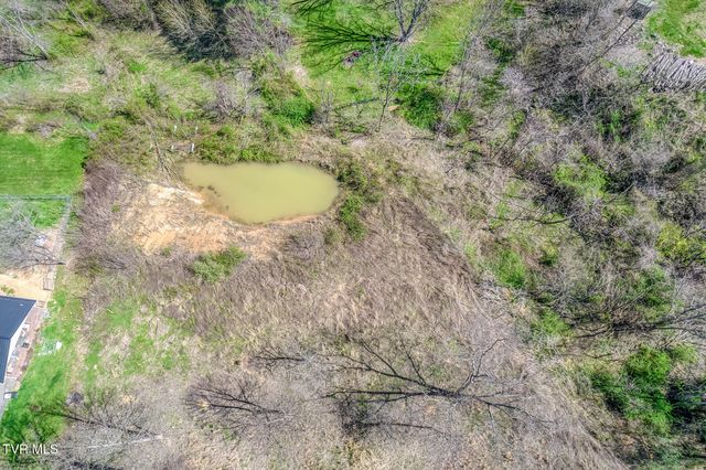 145 Claude Simmons Road, Johnson City, TN 37604