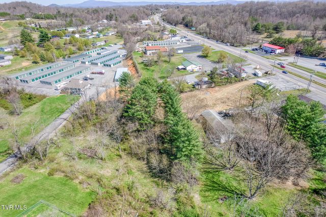 145 Claude Simmons Road, Johnson City, TN 37604